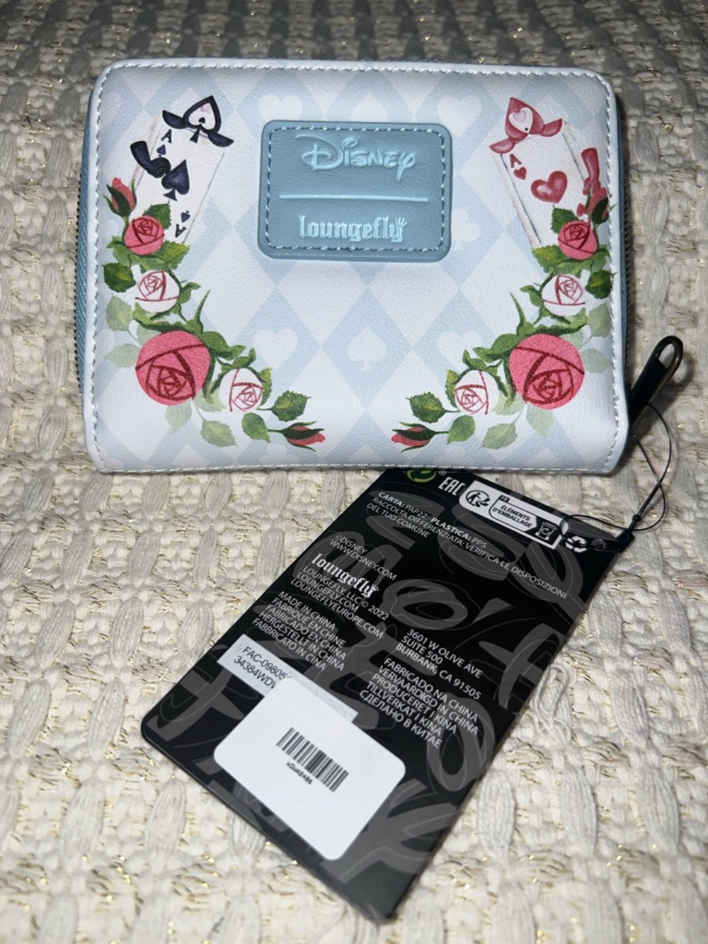 NWT Loungefly Disney Alice In Wonderland Roses Mini Zipper Wallet Anime RARE - Picture 5 of 6